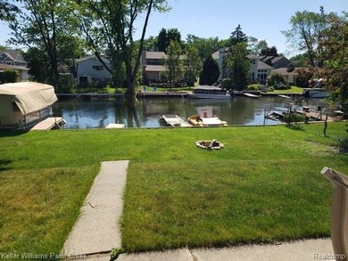 Sylvan Lake Canal front 3 bedroom is ready for a new owner - photo 4