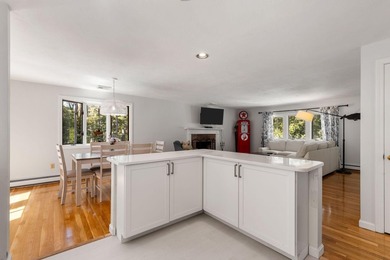 Welcome to 7 Openfield Road! This beautifully updated South - photo 25
