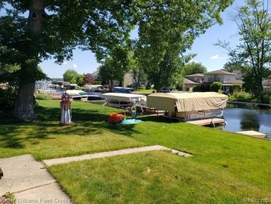 Sylvan Lake Canal front 3 bedroom is ready for a new owner - photo 6