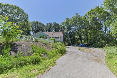 Welcome to 7 Openfield Road! This beautifully updated South - photo 45