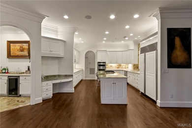 Extraordinary private estate located on nearly 2 acres of - photo 28