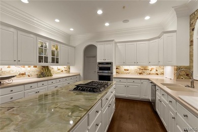 Extraordinary private estate located on nearly 2 acres of - photo 29