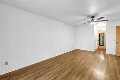 One or more photo(s) has been virtually staged. LOCATION - photo 31