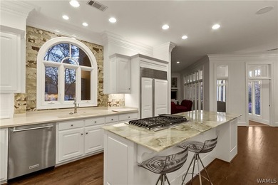 Extraordinary private estate located on nearly 2 acres of - photo 32