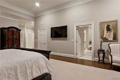 Extraordinary private estate located on nearly 2 acres of - photo 41