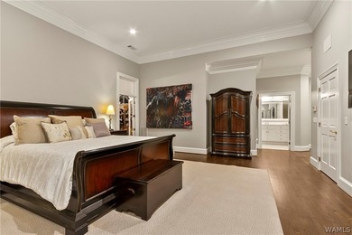 Extraordinary private estate located on nearly 2 acres of - photo 44