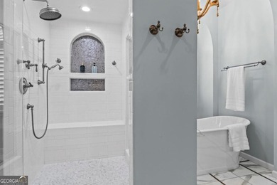 Exceptional Executive Golf Course Estate in Prestigious Windward - photo 11