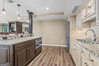 Exceptional Executive Golf Course Estate in Prestigious Windward - photo 13