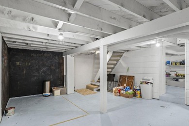 Renovated bungalow that could grace the cover of Dwell - photo 20