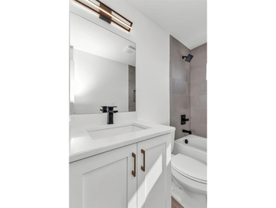 Some photos have been virtually staged. Step into effortless - photo 21
