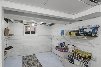 Renovated bungalow that could grace the cover of Dwell - photo 24