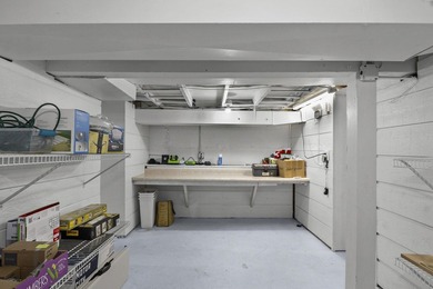 Renovated bungalow that could grace the cover of Dwell - photo 25