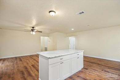 Welcome Home to 715 Edwards Street, Pensacola, FL 32507 Looking - photo 29