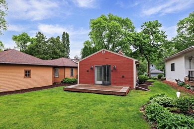 Renovated bungalow that could grace the cover of Dwell - photo 31