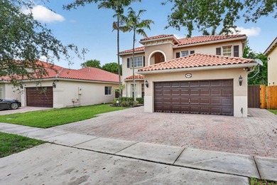 Welcome to this move-in-ready 3-bedroom, 2.5-bath home located - photo 1