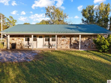 Kentucky Lake Home For Sale in Gilbertsville Kentucky