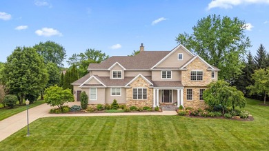 Perfectly positioned along the fairway in the gated Sand Creek - photo 2