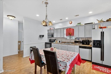 Ideal for investors seeking a versatile opportunity near the Bay - photo 2