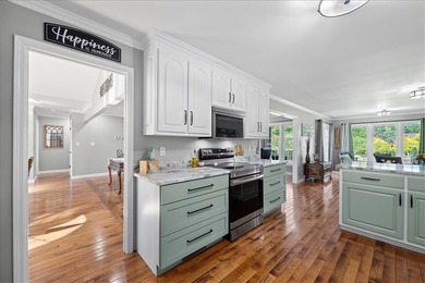 Welcome to 101 Brittany Park, a beautifully updated 4-bedroom, 3 - photo 12