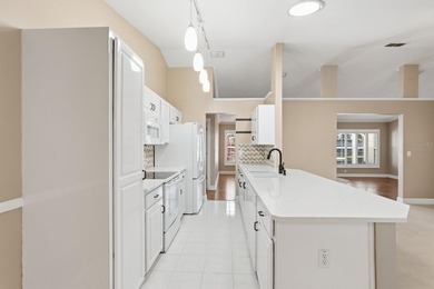 Short Sale. SHORT SALE! Stylish 3-bedroom, 2 bath home in The - photo 17