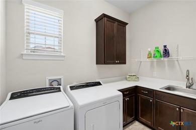 Thoughtfully designed home offering a functional layout, bright - photo 19