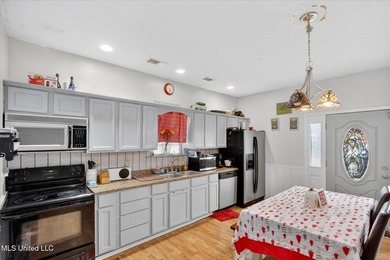 Ideal for investors seeking a versatile opportunity near the Bay - photo 10