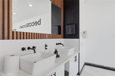 This is a mixed use property consisting of a 2 bedroom, 2 bath - photo 29