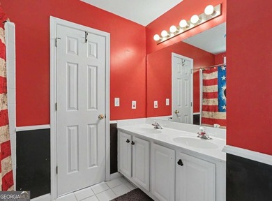 Welcome to this exquisite home in the highly sought-after - photo 32