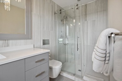 A one-of-one Architectural Offering with Panoramic Mountain & - photo 35