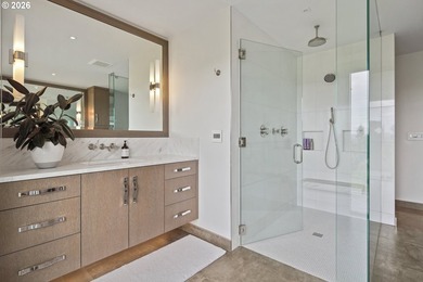 A one-of-one Architectural Offering with Panoramic Mountain & - photo 42