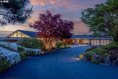 A one-of-one Architectural Offering with Panoramic Mountain & - photo 46