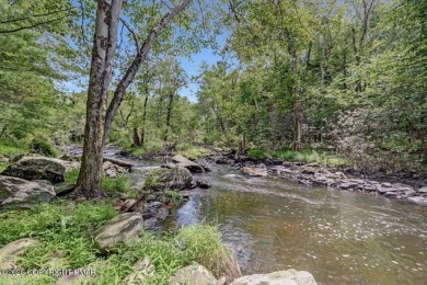 Lake Home Sale Pending in Pocono Pines, Pennsylvania