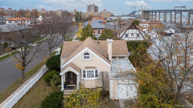 (private lake, pond, coastal) Home Sale Pending in Whitestone New York