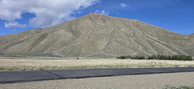 Very nice level lot in Griffin Ranch with beautiful views and - photo 10