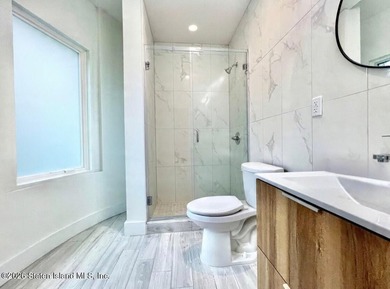 Discover modern luxury in this brand-new 2-bedroom, 2-bathroom - photo 13