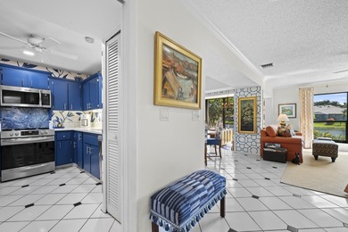 Spacious lakefront golf villa with 3 bedrooms, 2.5 bathrooms - photo 4