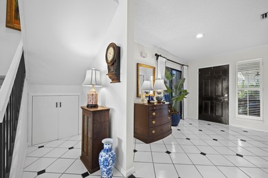 Spacious lakefront golf villa with 3 bedrooms, 2.5 bathrooms - photo 7
