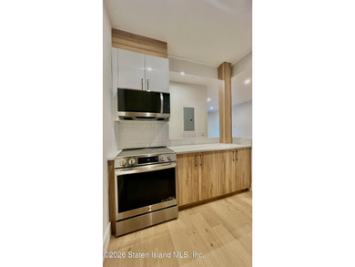Discover modern luxury in this brand-new 2-bedroom, 2-bathroom - photo 23