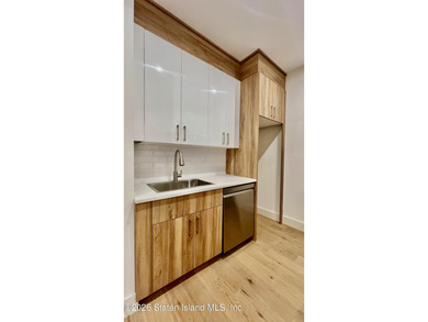 Discover modern luxury in this brand-new 2-bedroom, 2-bathroom - photo 24