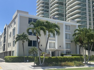 This gem is located close to popular downtown Clematis St - photo 1