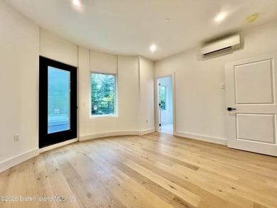 Discover modern luxury in this brand-new 2-bedroom, 2-bathroom - photo 31