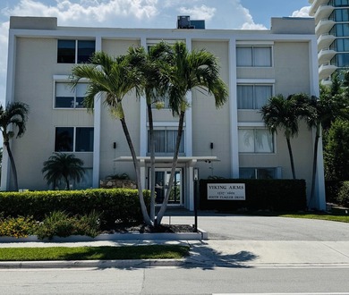 This gem is located close to popular downtown Clematis St - photo 2