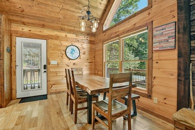 Nestled in the heart of the Blue Ridge Mountains, this adorable - photo 9
