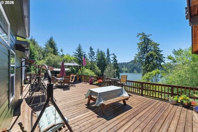 Drive-to Tenmile Lake waterfront retreat with rare boathouse and - photo 6