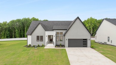 Lake Cooley Home For Sale in Wellford South Carolina