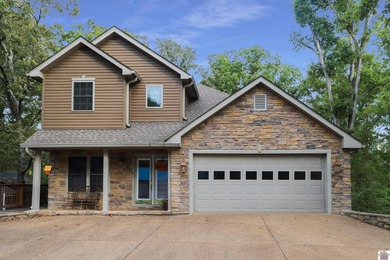 Lake Home For Sale in Murray, Kentucky