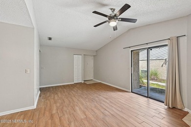 Experience peaceful living in the heart of Mandarin! Welcome to - photo 3