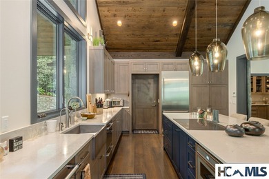 A complete top-to-bottom remodel elevated this mountain modern - photo 45
