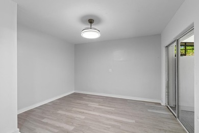 ABSOLUTELY GORGEOUS TRIPLEX | PRIME PALM BEACH LOCATION | HUGE - photo 17