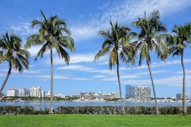 ABSOLUTELY GORGEOUS TRIPLEX | PRIME PALM BEACH LOCATION | HUGE - photo 36